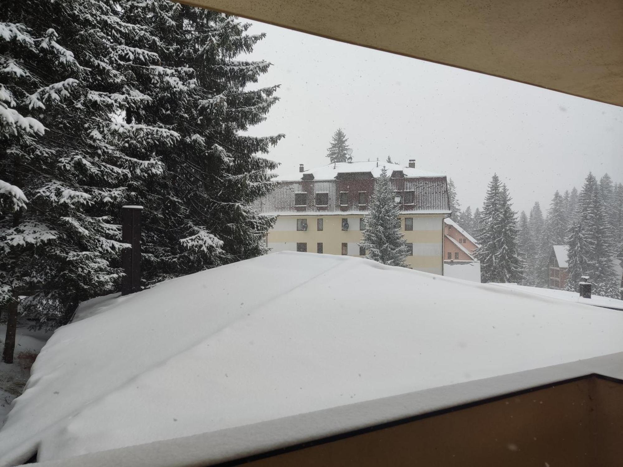 Apartmani Colic Vlasic Exteriör bild