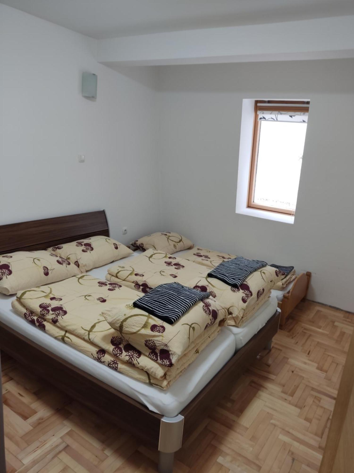 Apartmani Colic Vlasic Exteriör bild