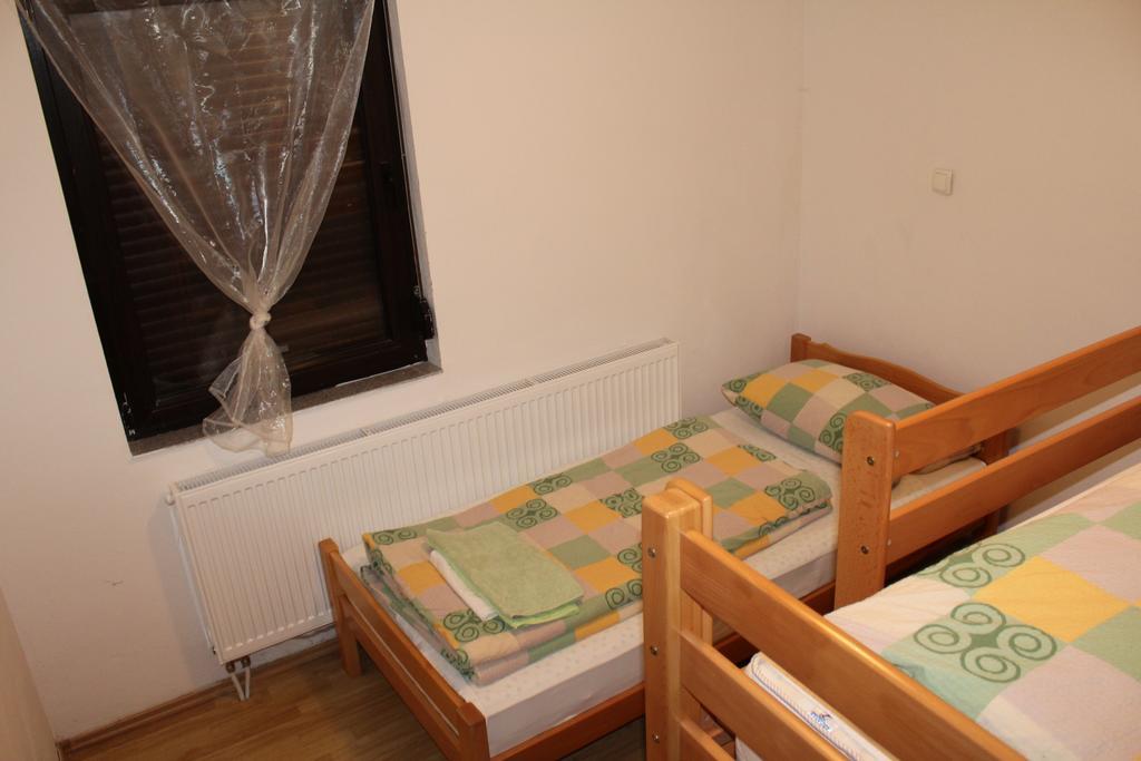 Apartmani Colic Vlasic Exteriör bild