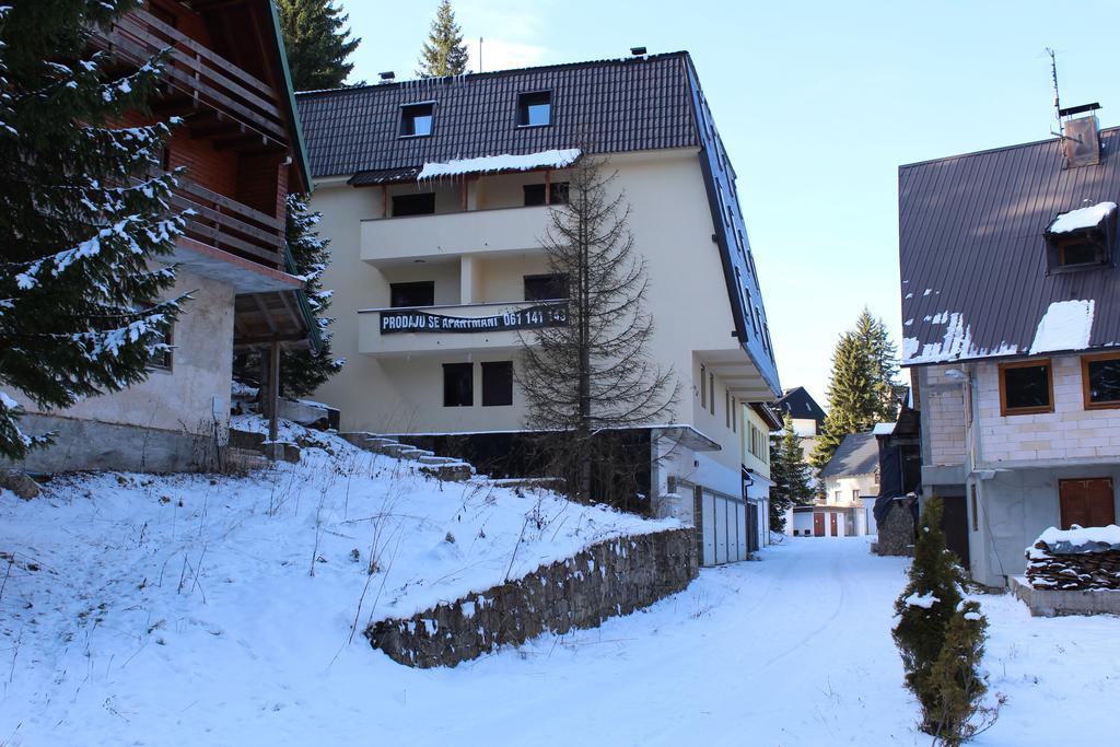 Apartmani Colic Vlasic Exteriör bild